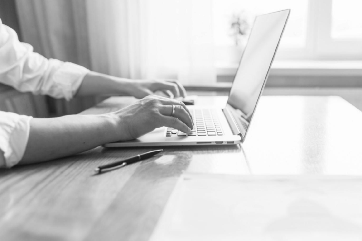 Equipo de bugosnorimiion planificando evento